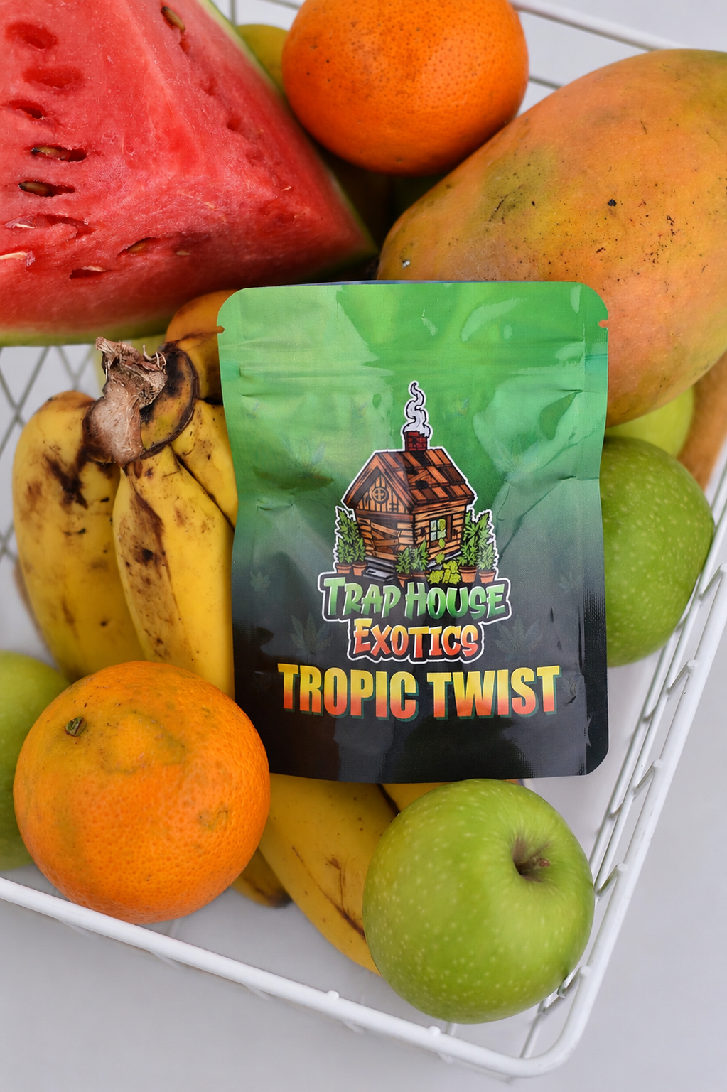 Trap House Exotics Tropic Twist Gummies 5000mg THc Blend